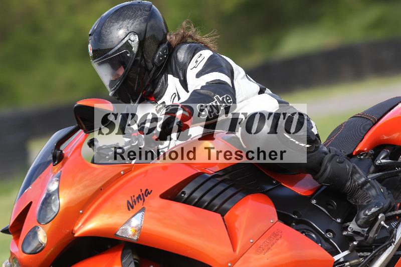 /Archiv-2025/10 23.04.2025 Cornu Master School ADR/gruen-vert/14